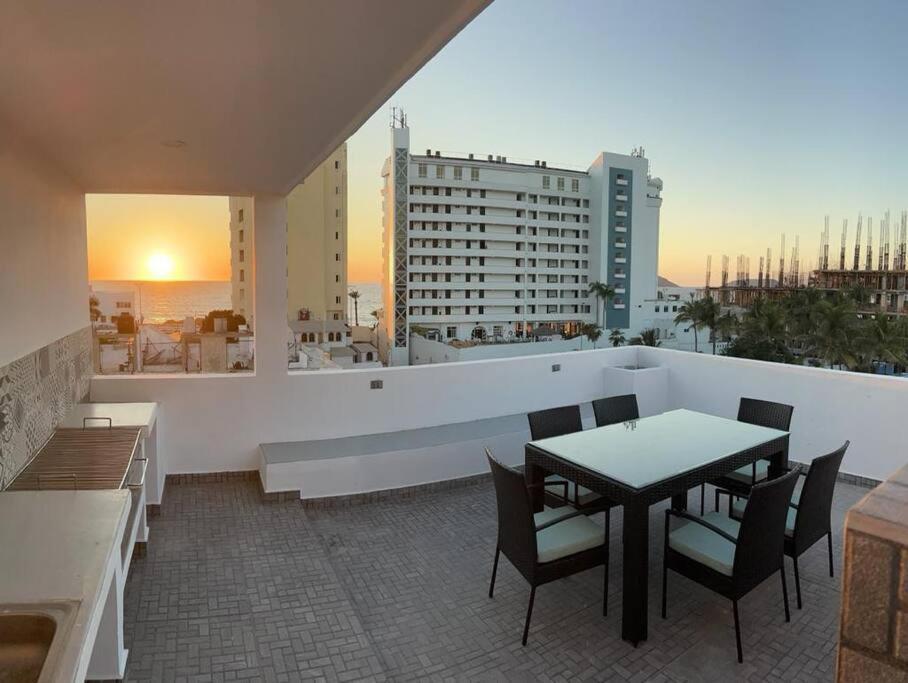 2Br/2Ba Condo 1 Block To Ocean! - Unit 3 Mazatlan Bagian luar foto